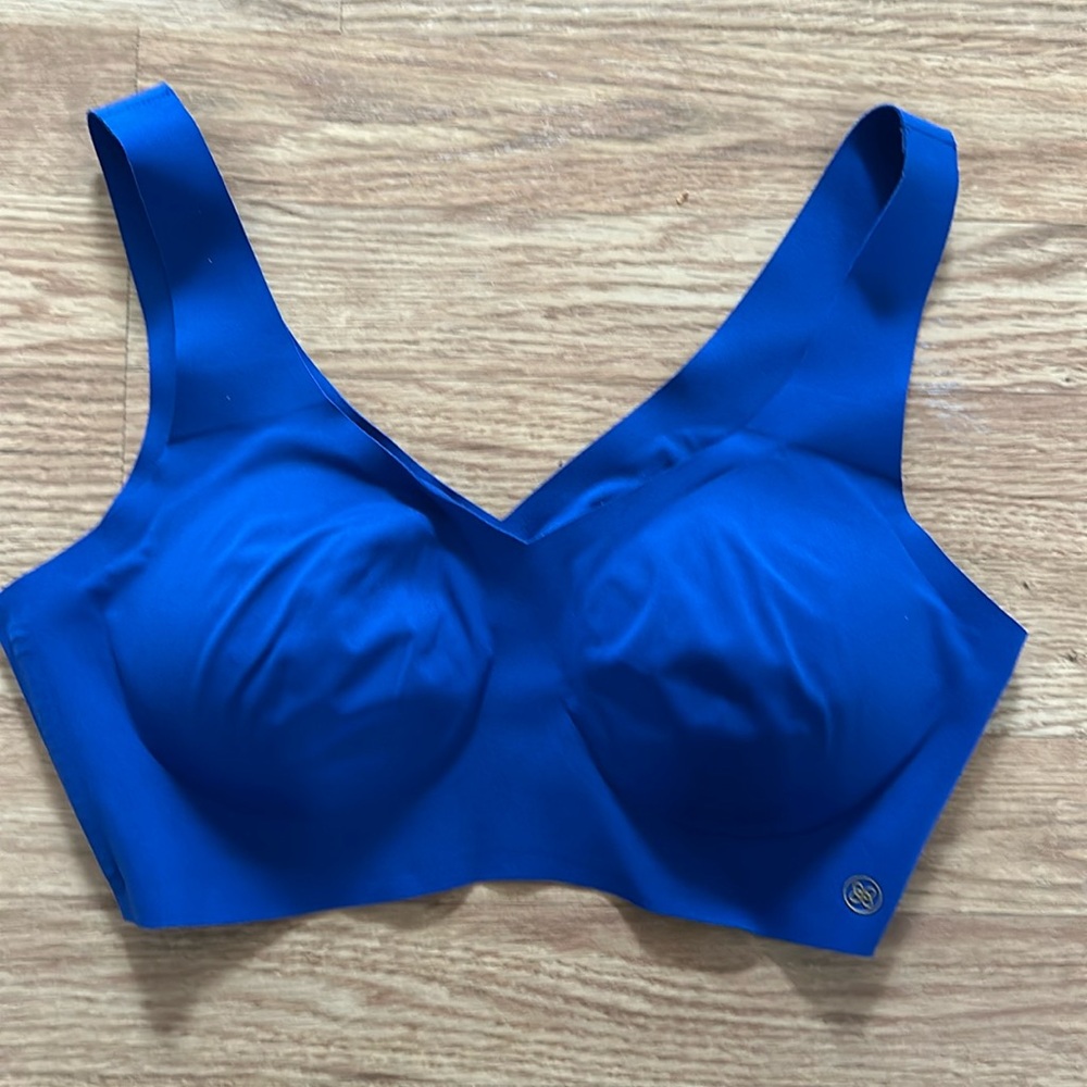 Honey-love V-Neck bra, like new!